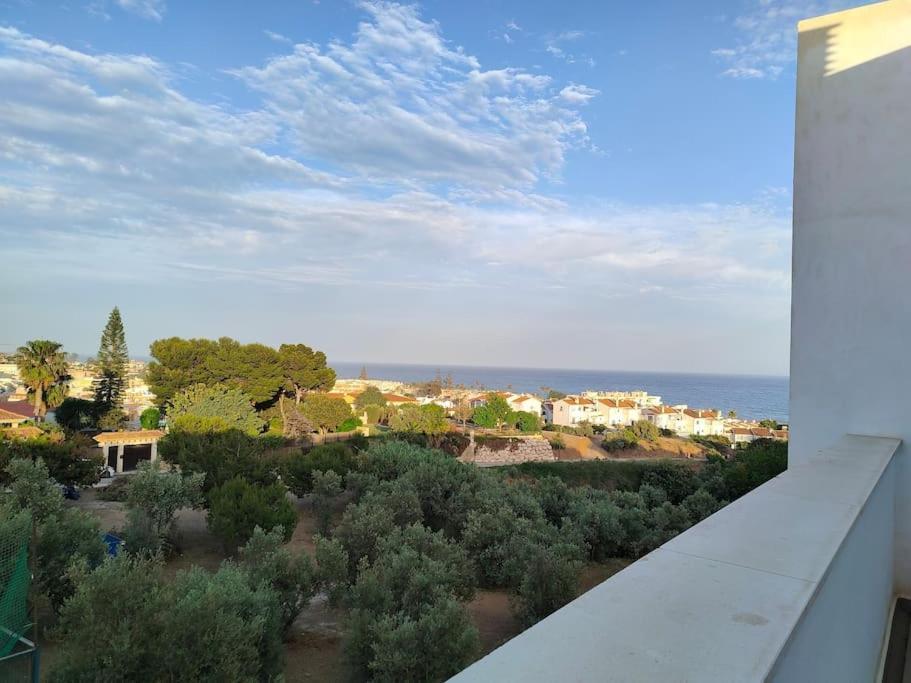 Atico Con Piscina, Golf, Vistas Al Mar Apartment Torre de Benagalbon Exterior foto